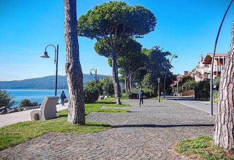 lungolago